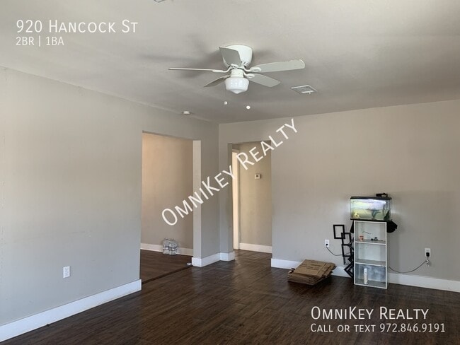 Building Photo - 920 Hancock St