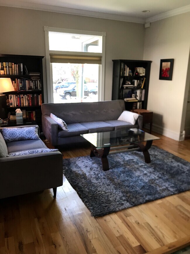 Foto del edificio - 1307 Washington St