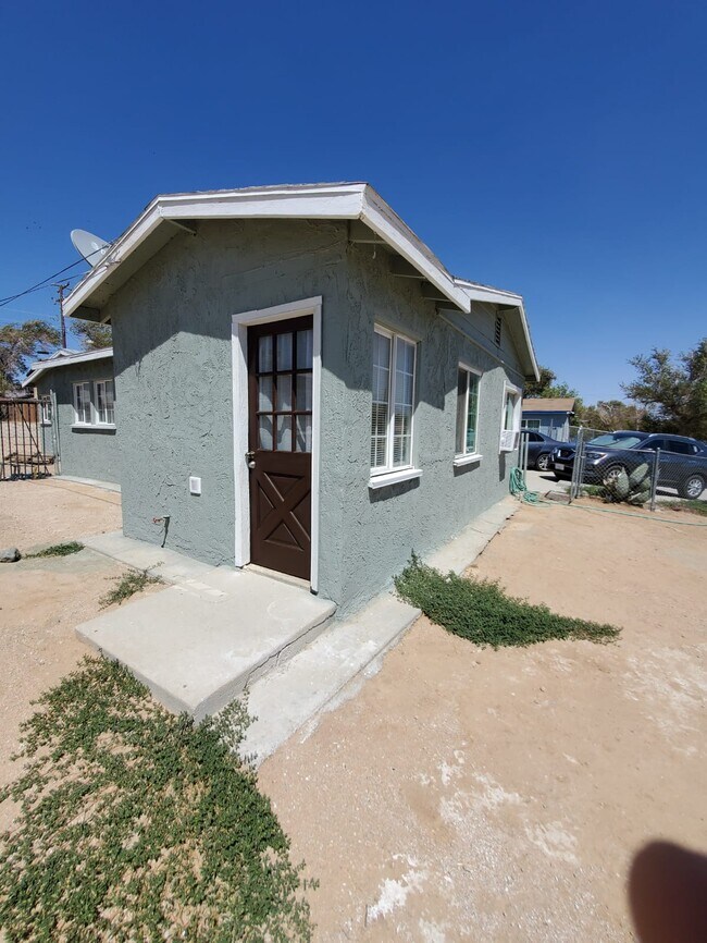 3427 Arthur Ave, Mojave, CA 93501 House Rental in Mojave, CA