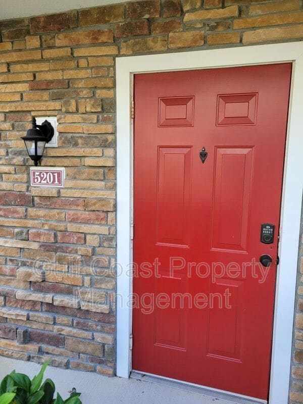 Foto del edificio - 4850 51st St W