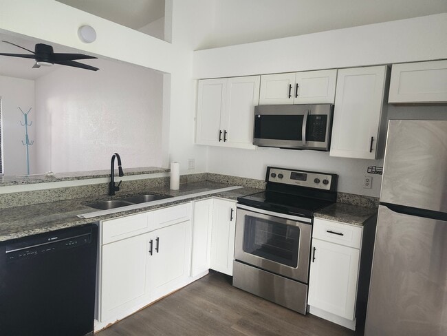 Building Photo - 10442 Riva Ridge Trail