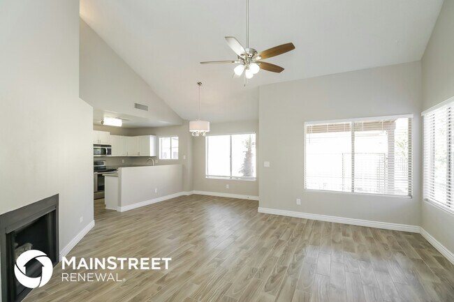 Foto del edificio - 6632 W Brown St