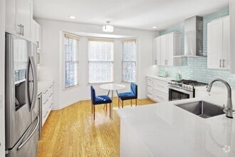 Building Photo - 453 Albany Ct