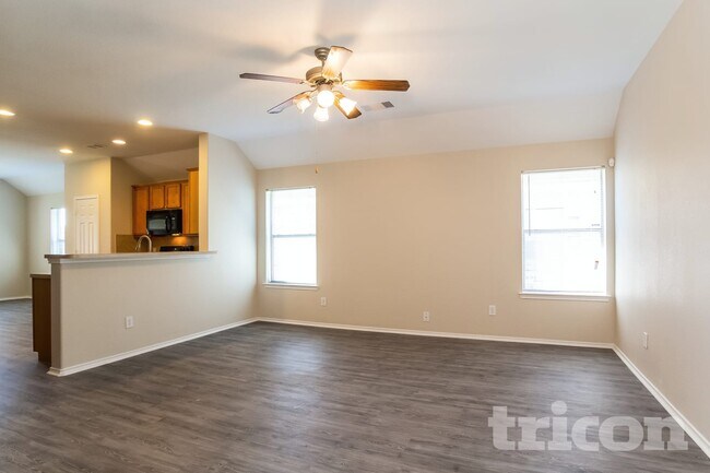 Foto del edificio - 10338 Whisper Bluff Dr