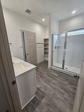 Building Photo - 12816 Heddington Grv Ln