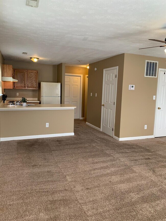 Building Photo - 2084 Cornerstone Dr