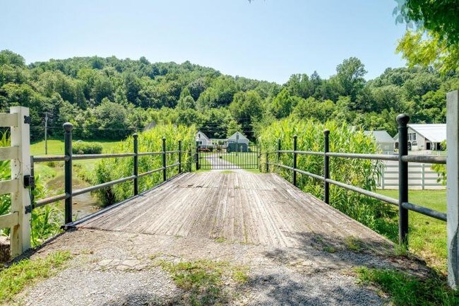 Building Photo - 1 bedroom in Woodbury TN 37190