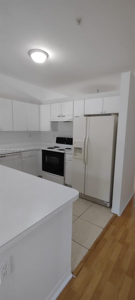 Foto del edificio - 6940 NW 179th St