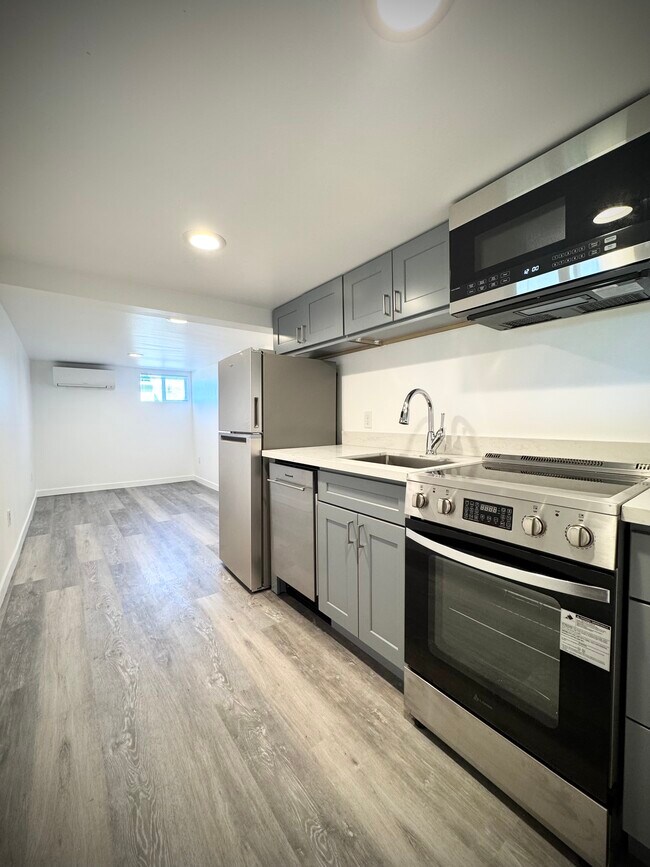Foto del edificio - 6701 39th Ave SW