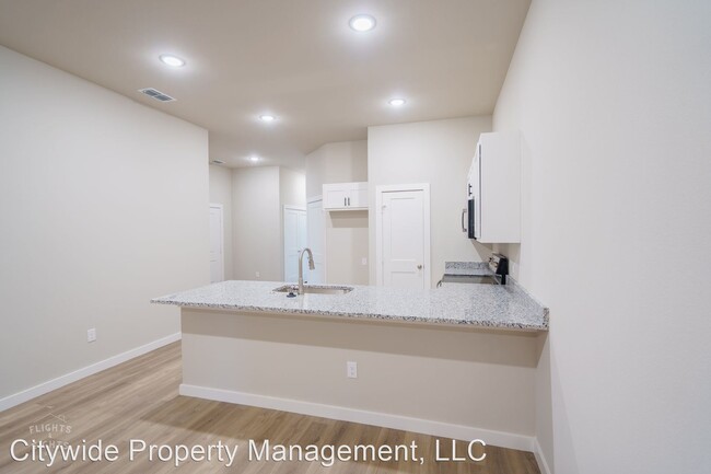Foto del edificio - 3 br, 2 bath House - 2641 Baron Ave