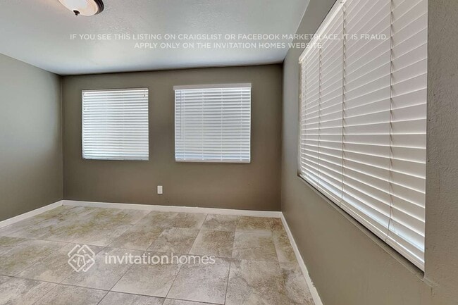 Building Photo - 3502 E Blanche Dr