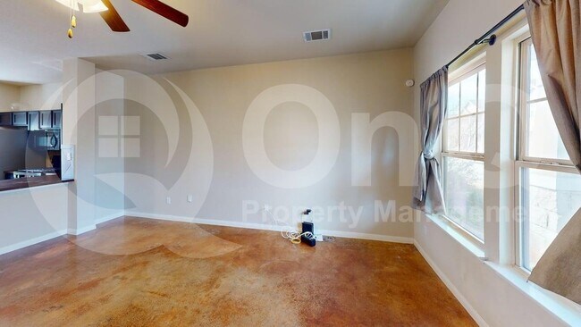 Foto del edificio - 4621 Kind Way