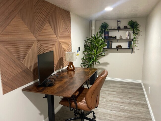 Foto del edificio - 1267 E Hickenlooper Way