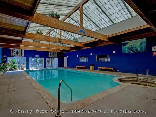 Foto del edificio - Great location off Leetsdale/Parker and Florida with lots of amenities such as AC, pool, hot tub,...