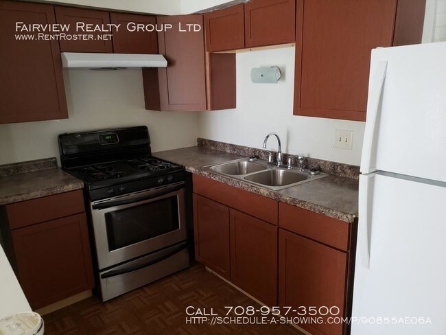 Foto del edificio - 2 bedroom in Riverdale IL 60827