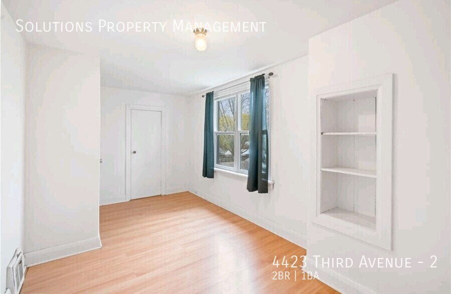 Photo principale - **Cute 2 Bedroom Upper Floor Unit in Matur...