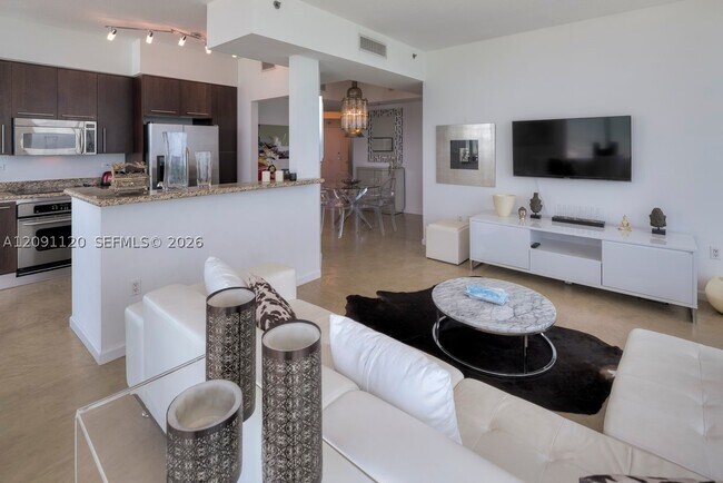 Foto del edificio - 6515 Collins Ave