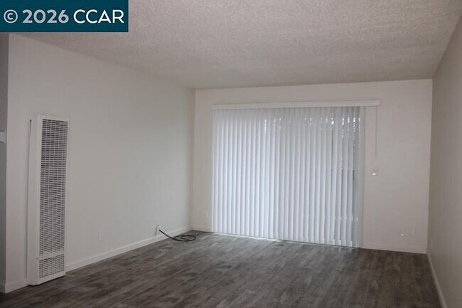 Foto del edificio - 5290 San Pablo Dam Rd