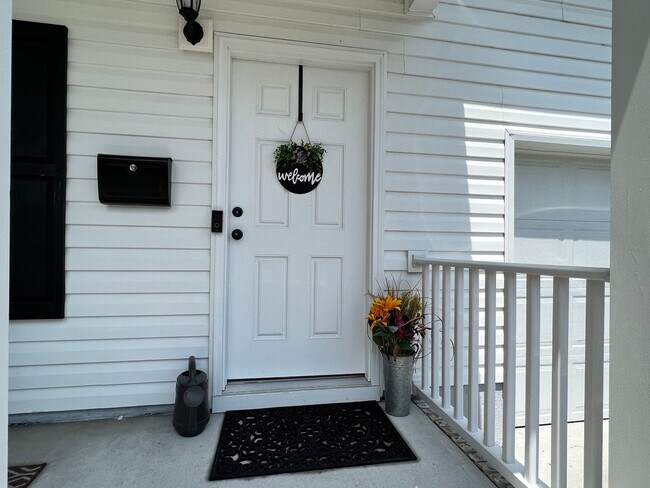 Foto del edificio - 4 bedroom newly built home in Ocean View, ...