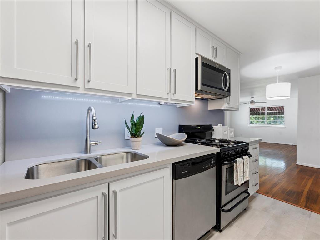 Foto principal - 210 Emerson St