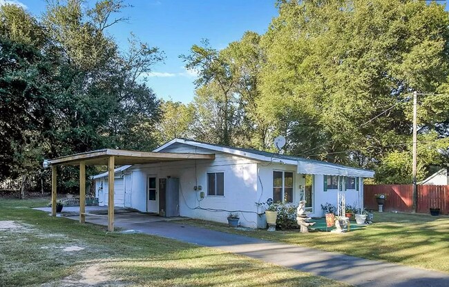 Building Photo - 1520 Hollyleaf Ave