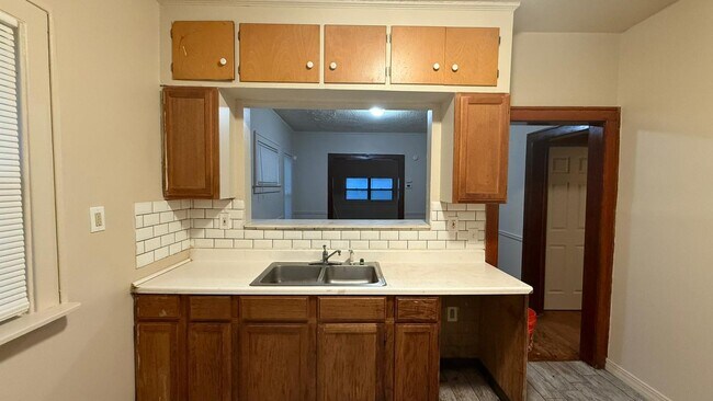 Foto del edificio - 14421 Marlowe St