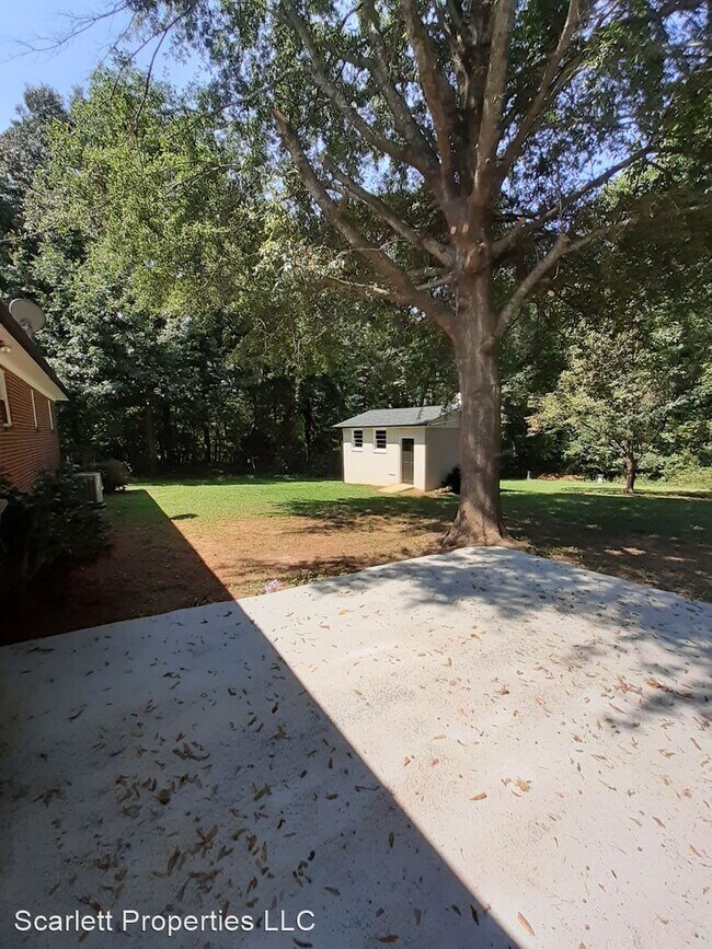 Foto del edificio - 3 br, 2 bath House - 402 11th Ave SE