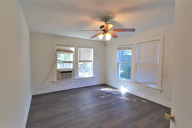 Building Photo - 1517 Bonnie Brae St