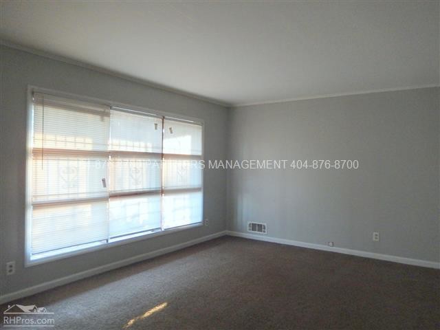 Building Photo - 2952 Valley Ridge Dr