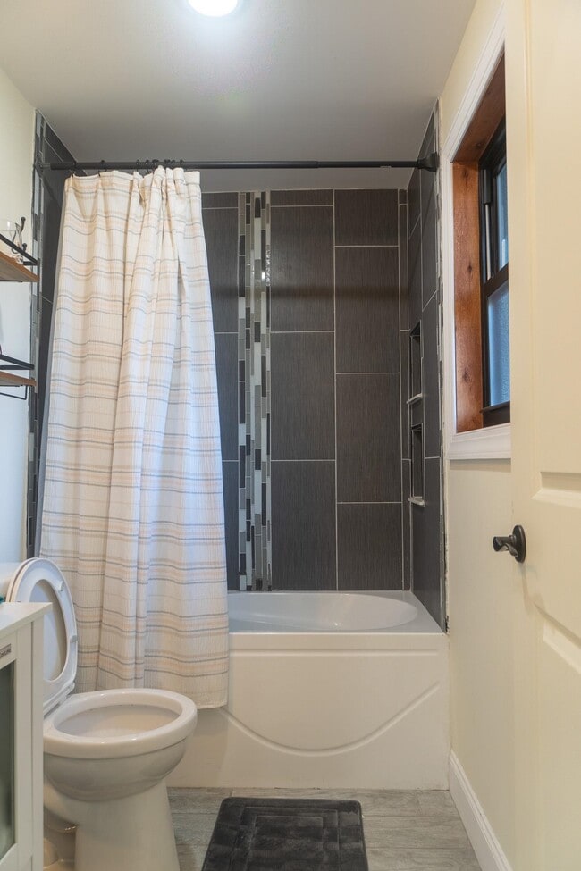 Foto del edificio - 4 Highview Rd