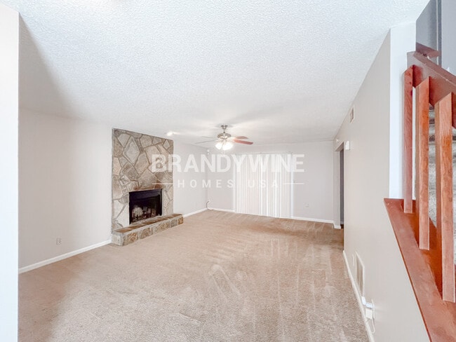 Building Photo - 3868 Springleaf Point