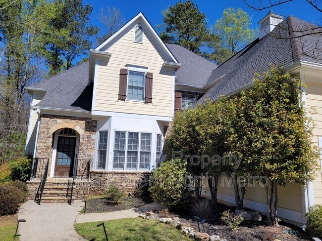 Building Photo - 6325 Hampton Highlands Dr