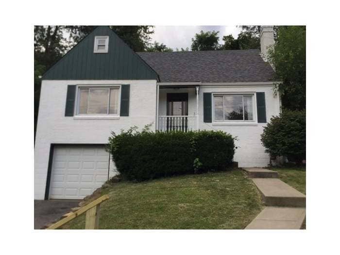 Primary Photo - 207 McMurray Rd
