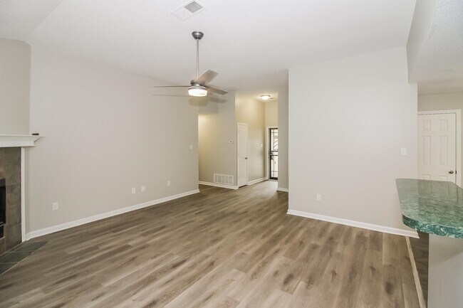 Foto del edificio - 4391 English Pecan Cove
