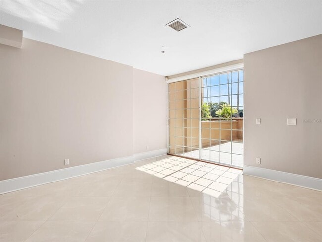 Building Photo - 1110 W Ivanhoe Blvd