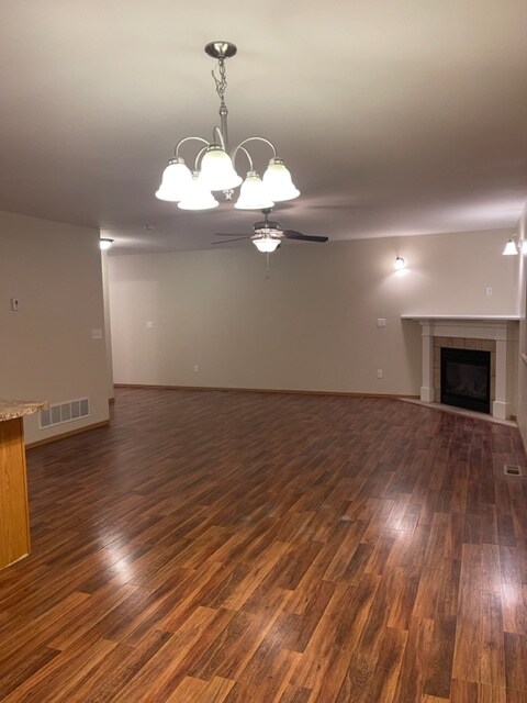 Building Photo - 450 N Kimberly St