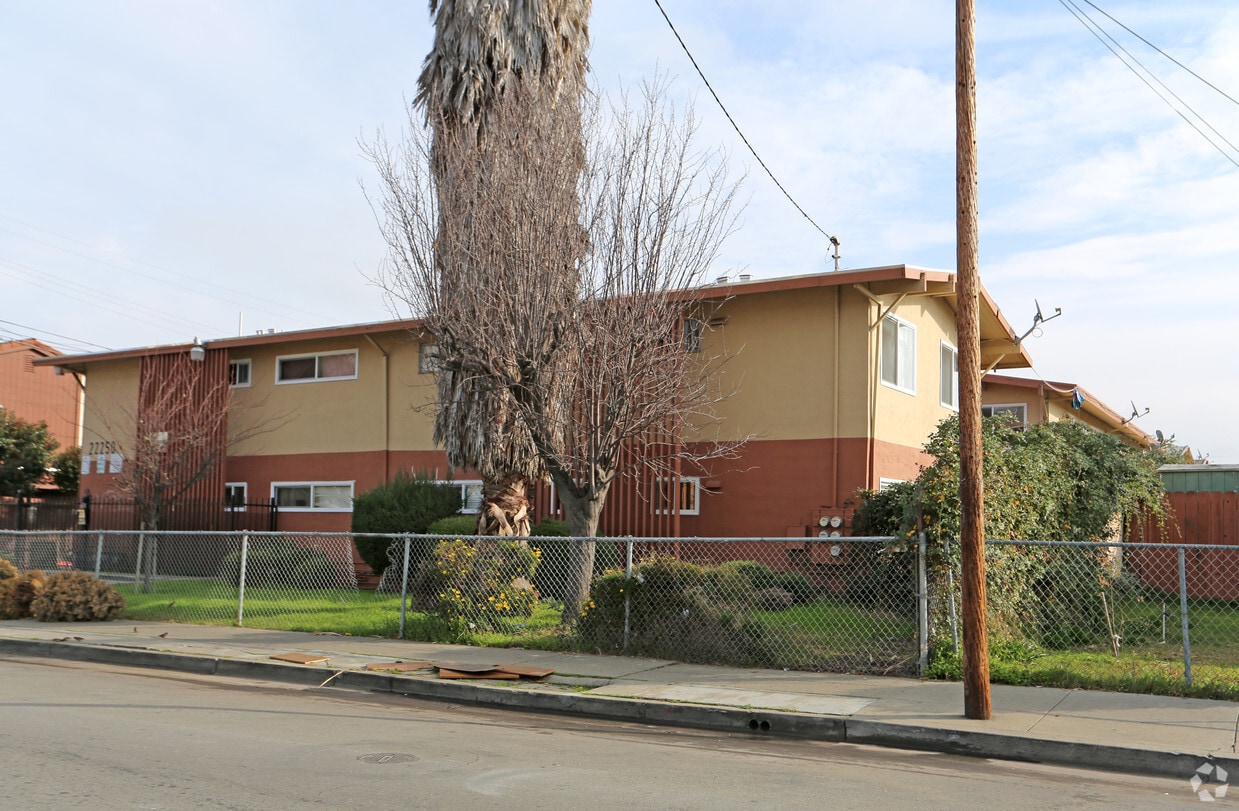 Building Photo - 22250-22266 S Garden Ave