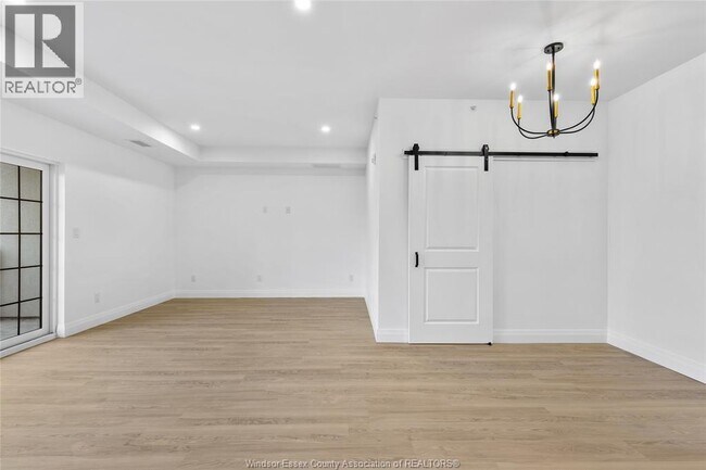 Photo du bâtiment - 3817 Howard Ave