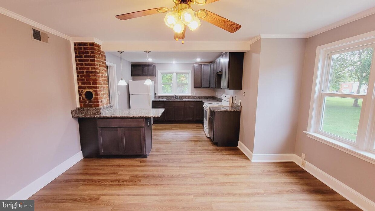 11968 Hooker Ln, Nokesville, VA 20181 Room for Rent in Nokesville, VA