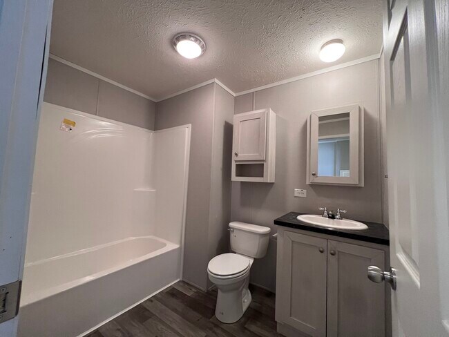 Foto del edificio - 2340 Dogwood St