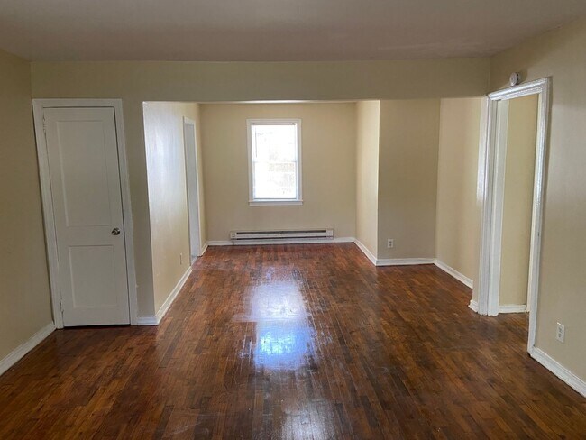 Foto del edificio - **AVAILABLE NOW** 2 Bedroom / 1 Bathroom Home for Rent in Columbus, GA***