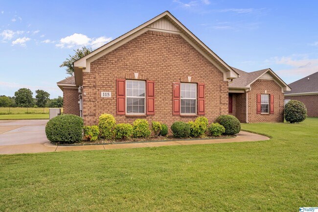 Foto del edificio - 115 Maddie Ridge Rd