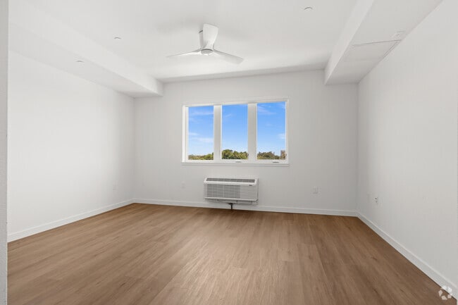 Studio - 432SF - Tamien Station