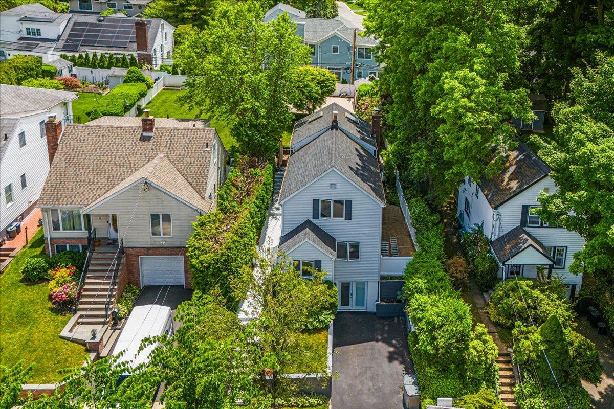 Primary Photo - 46 Marino Ave