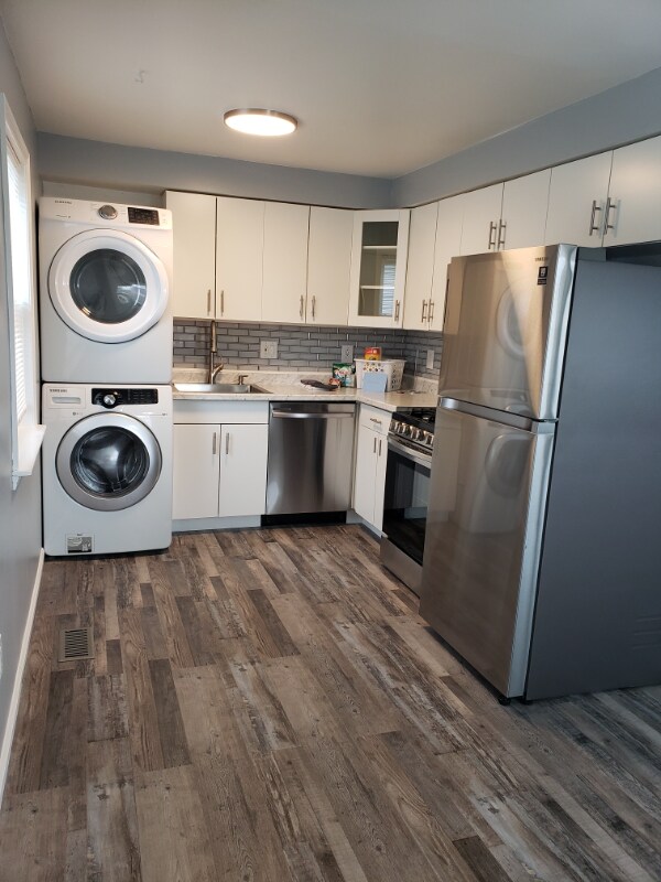 Foto del edificio - 13031 Blakeslee Ct