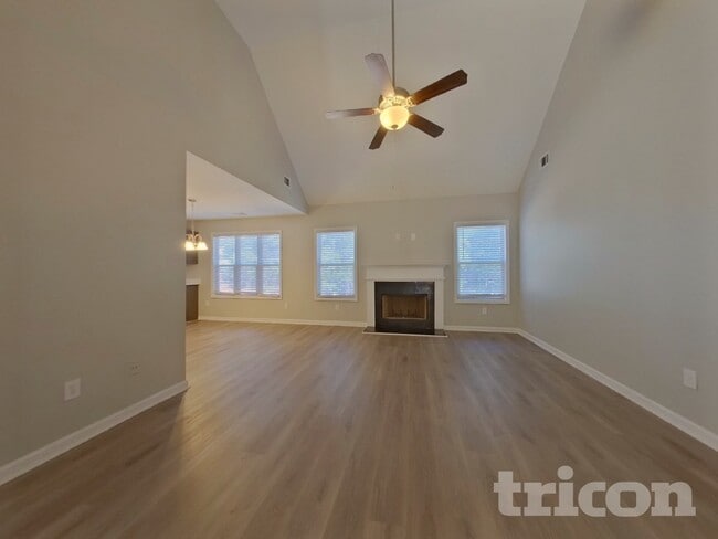 Foto del edificio - 110 Andrews Ct