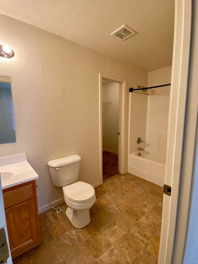 Foto del edificio - 6714-MF2-E2