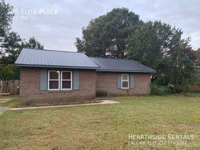 Primary Photo - 2 Bed / 1 Bath House on Elite Pl