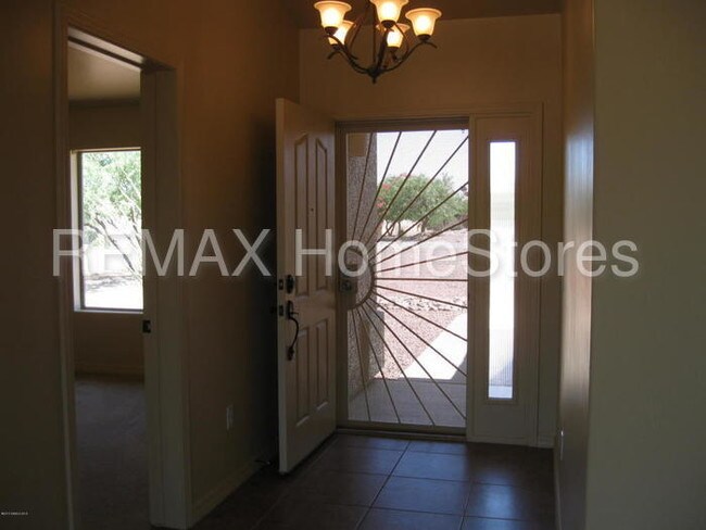 Foto del edificio - 5373 E Lantana Dr