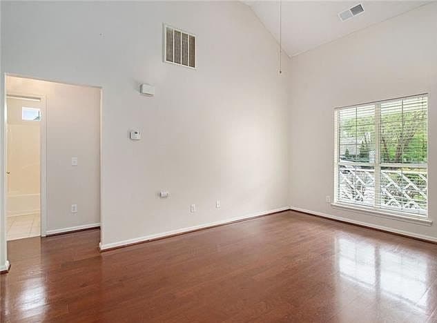 Building Photo - 524 Lisa Carol Dr